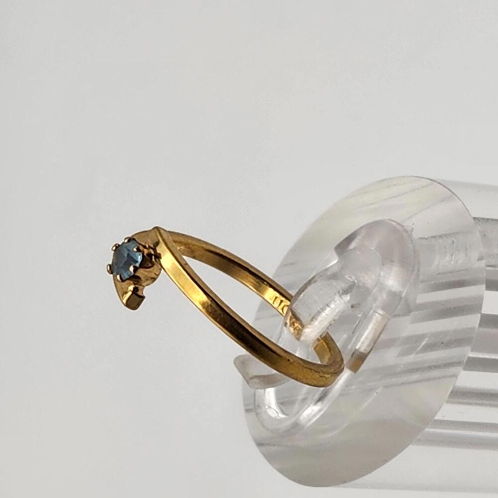 Vintage Avon Gold Tone & Blue Rhinestone Bypass Ring (6) - Picture 3 of 7